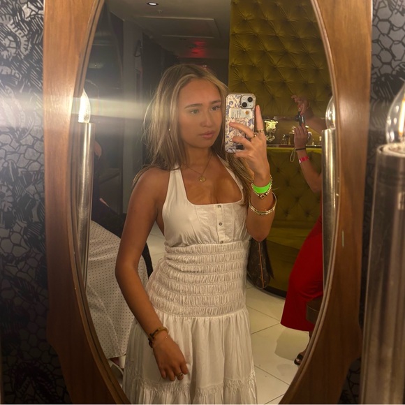 Meet your Posher, Isabel - Picture 2 of 7